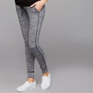 Under Belly Hacci Knit Maternity Jogger Pant